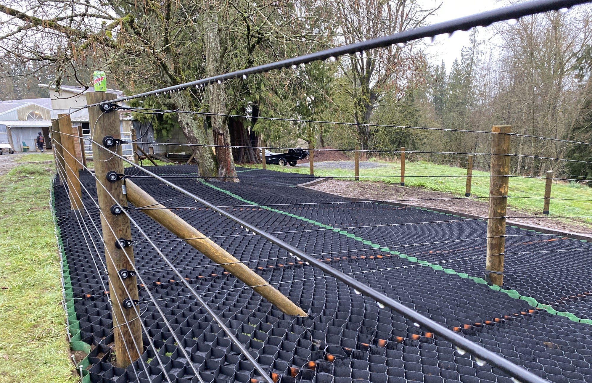 Lighthoof on a slope for mud control on a farm